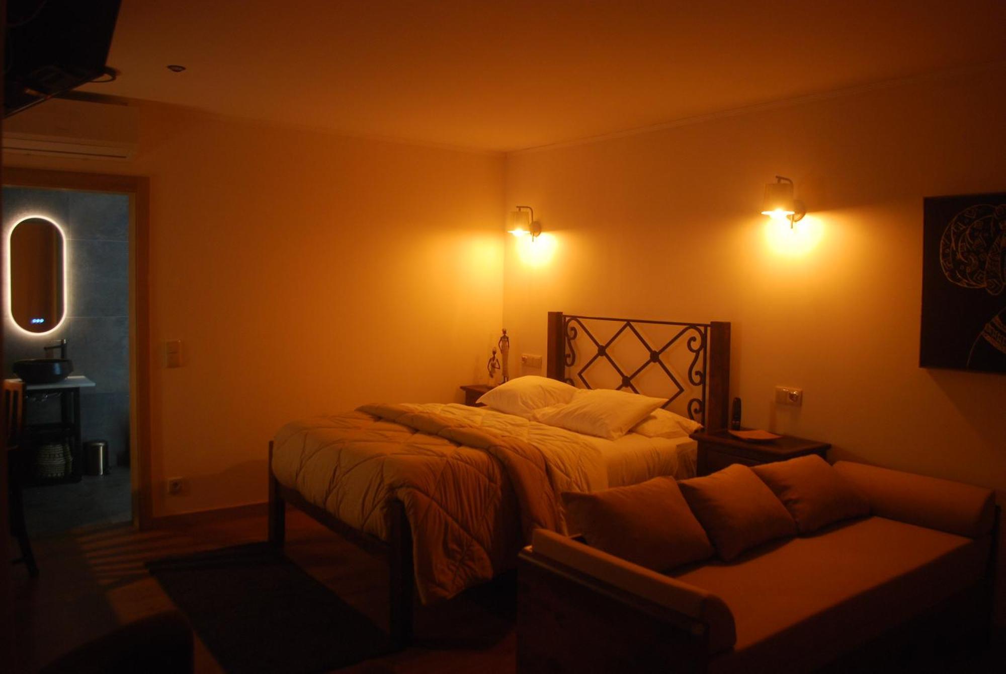 Quinta Padre Lobo Guest House ซังตามาเรีย ดา เฟย์รา ภายนอก รูปภาพ