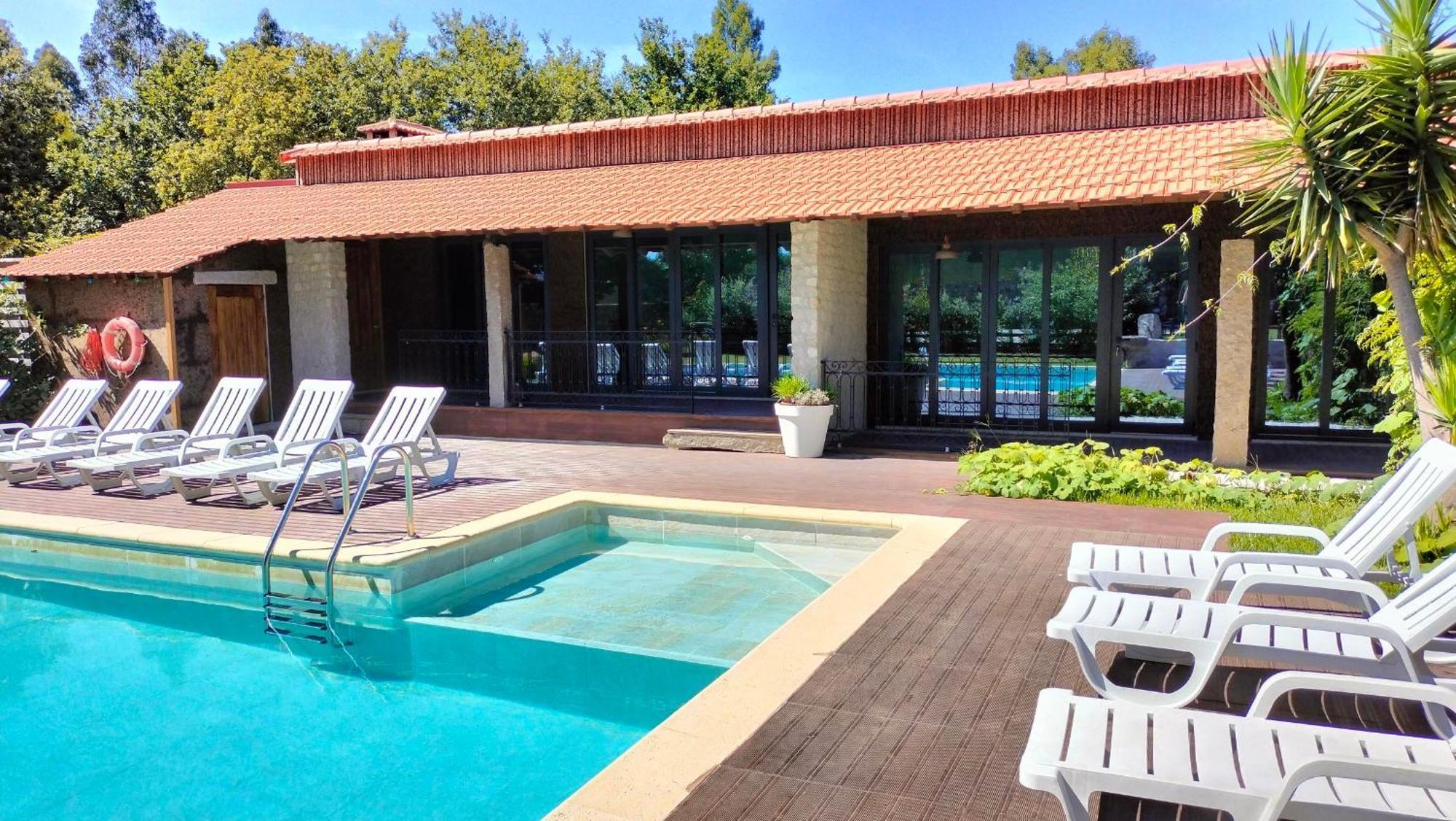 Quinta Padre Lobo Guest House ซังตามาเรีย ดา เฟย์รา ภายนอก รูปภาพ